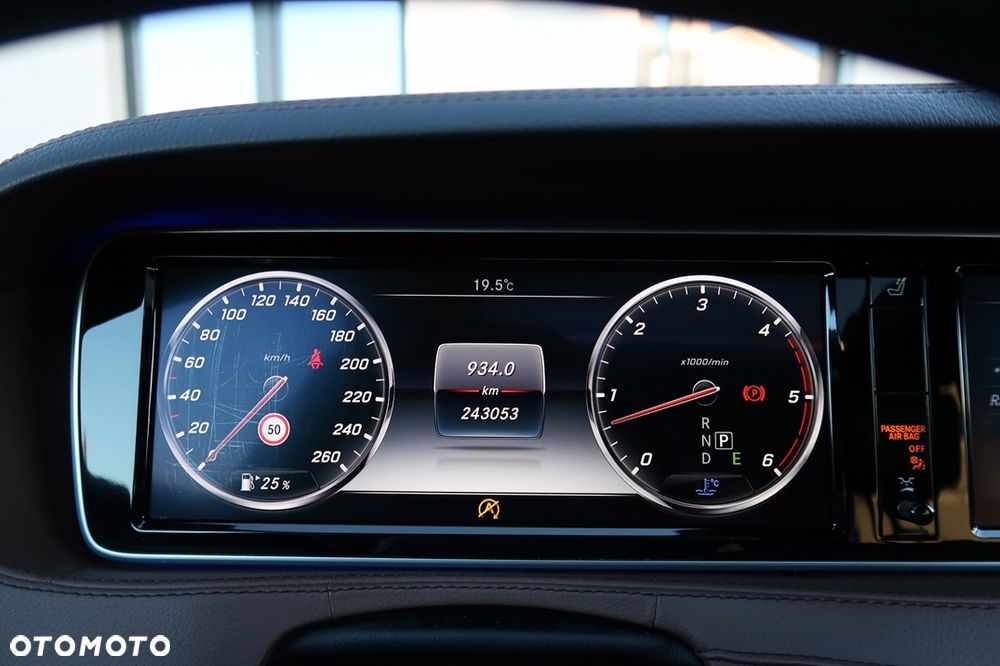 Mercedes-Benz Klasa S 350 (BlueTEC) d 4-Matic L 7G-TRONIC - 26