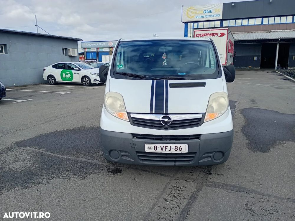 Opel Vivaro - 12