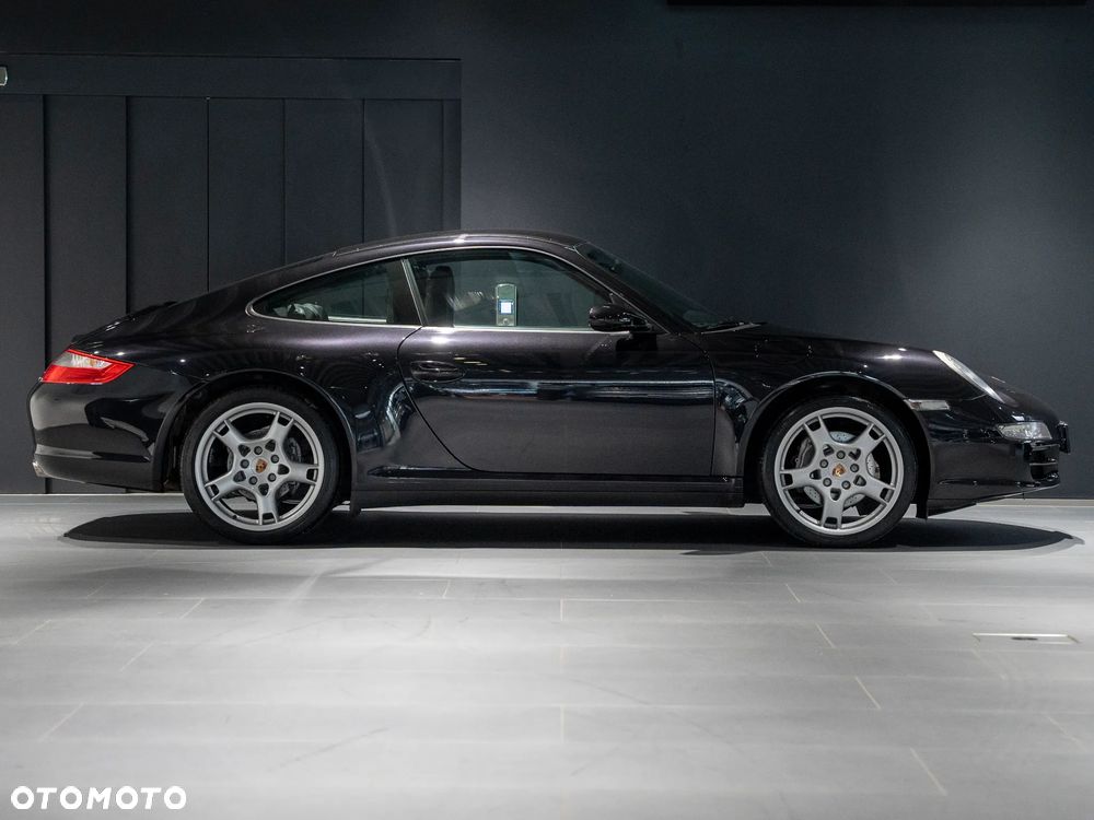 Porsche 911 Carrera 4 Tiptronic S - 11