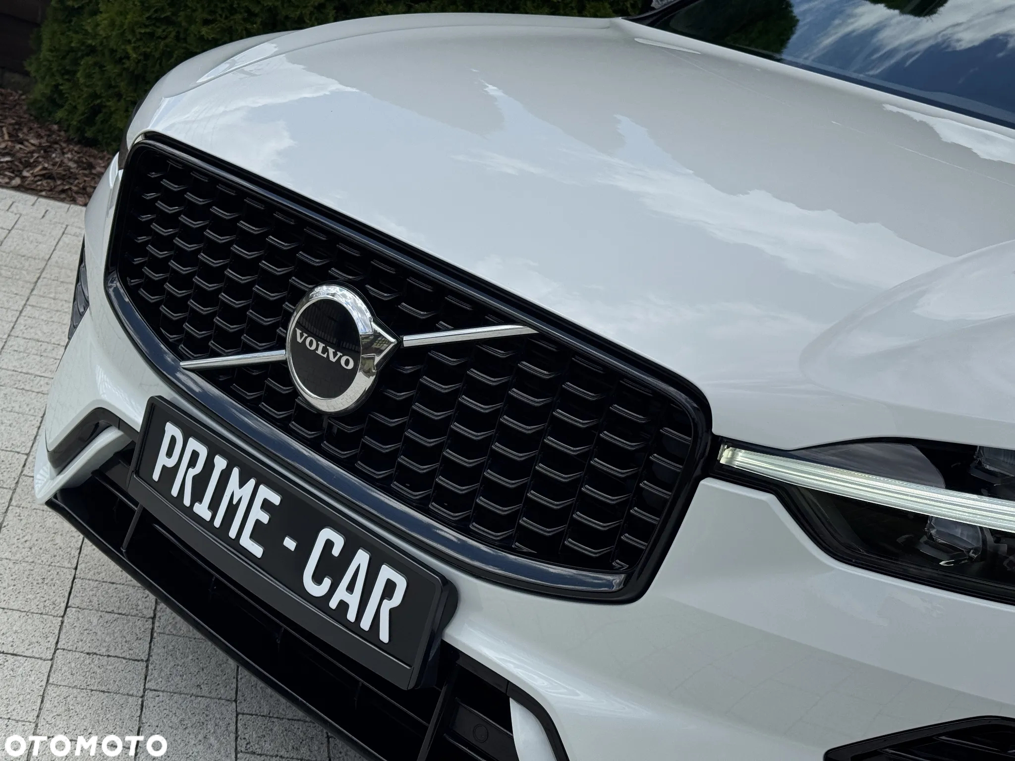 Volvo XC 60 B4 D Plus Dark - 7