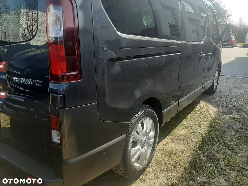 Renault Trafic 2.0 dCi - 21