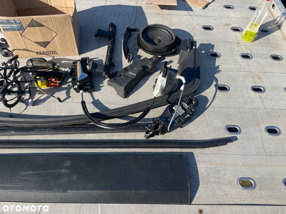 Drzwi prawy przód Opel Crossland Z23G - 9