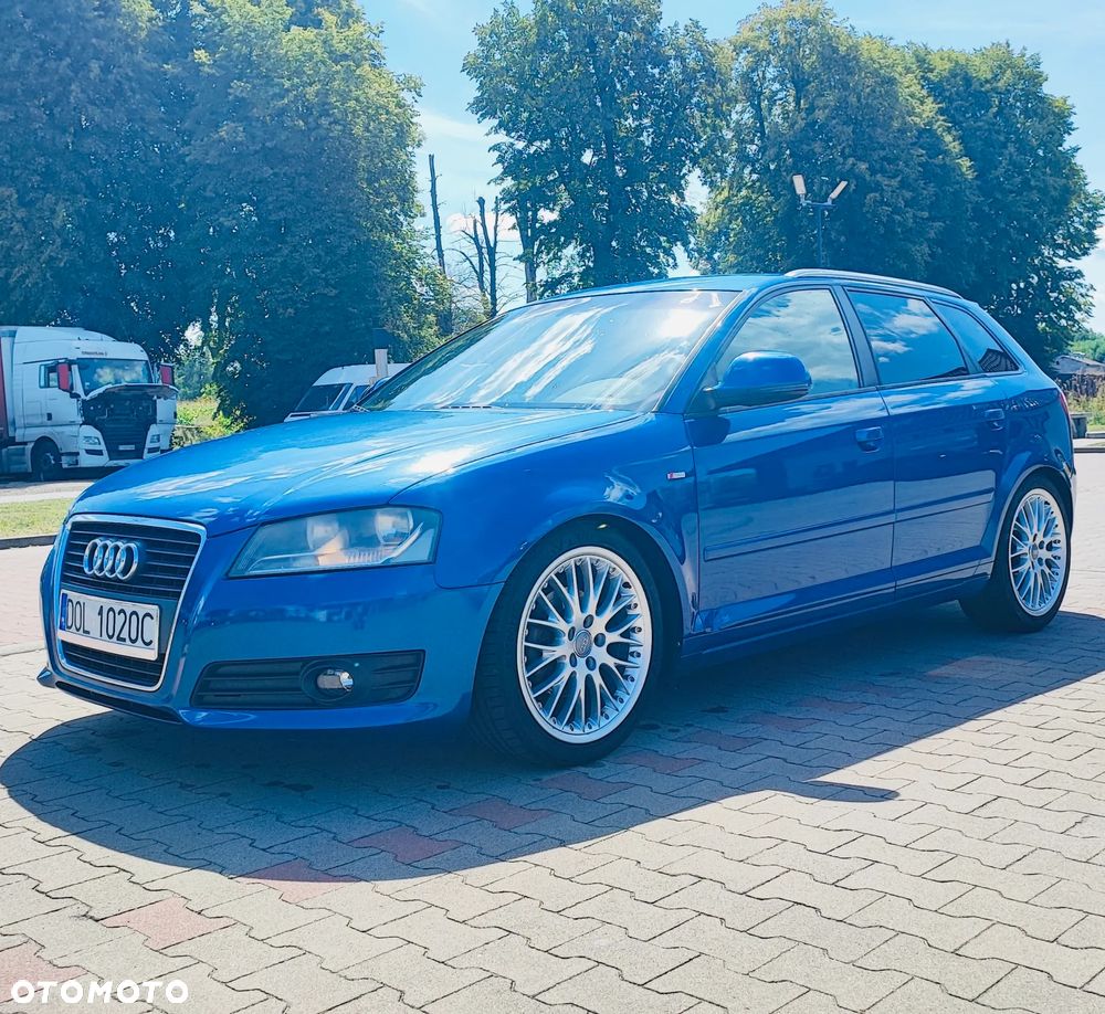 Audi A3 Sportback - 2