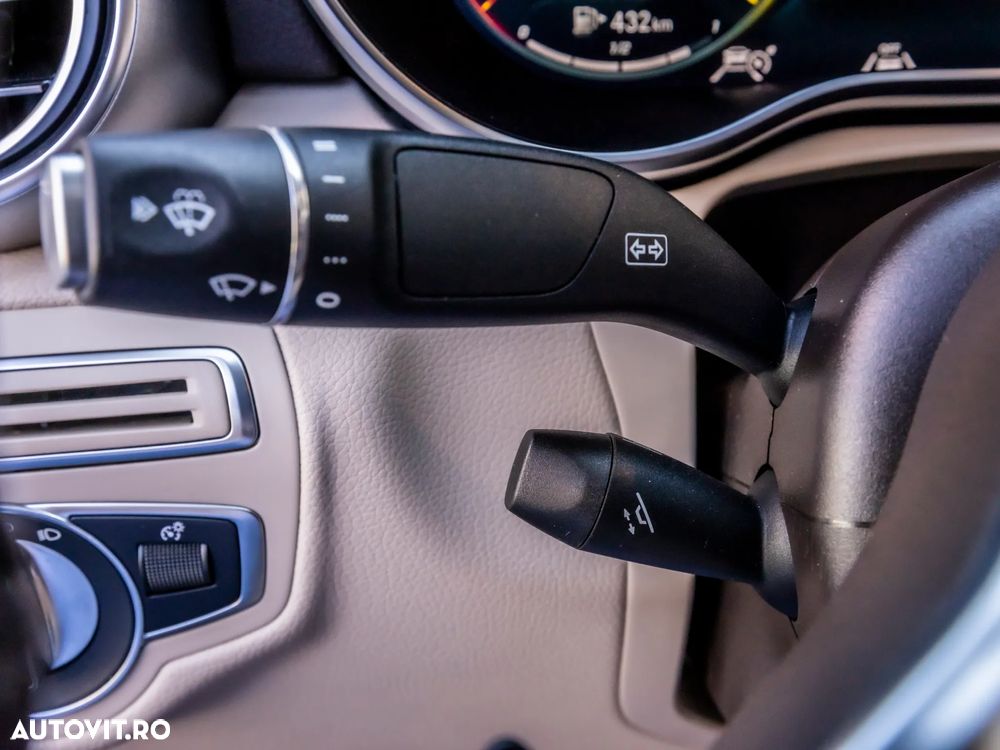 Mercedes-Benz GLC 300 4MATIC MHEV - 26