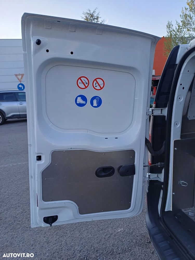 Renault Kangoo - 8