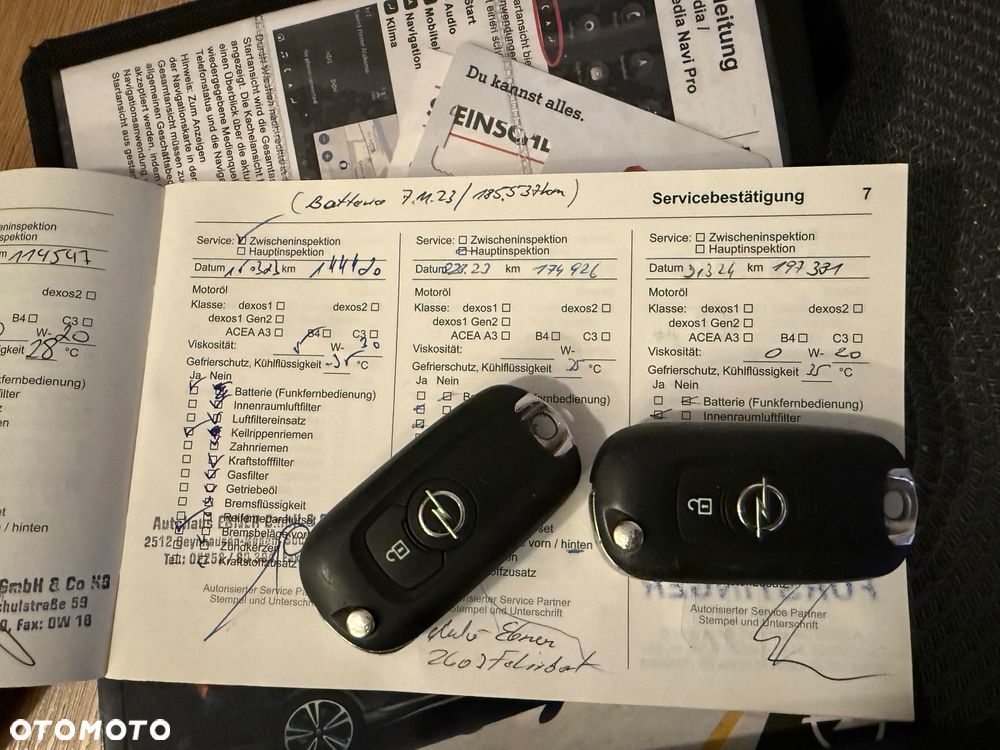 Opel Insignia 1.6 Ultimate 120 Jahre - 18