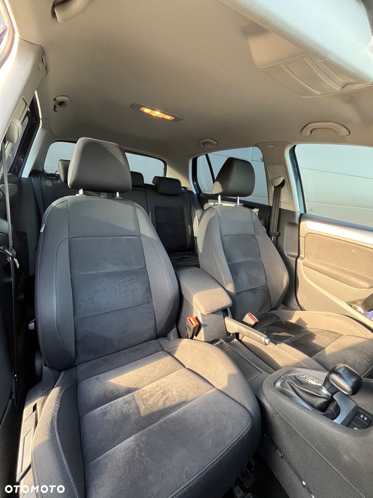 Volkswagen Golf - 20