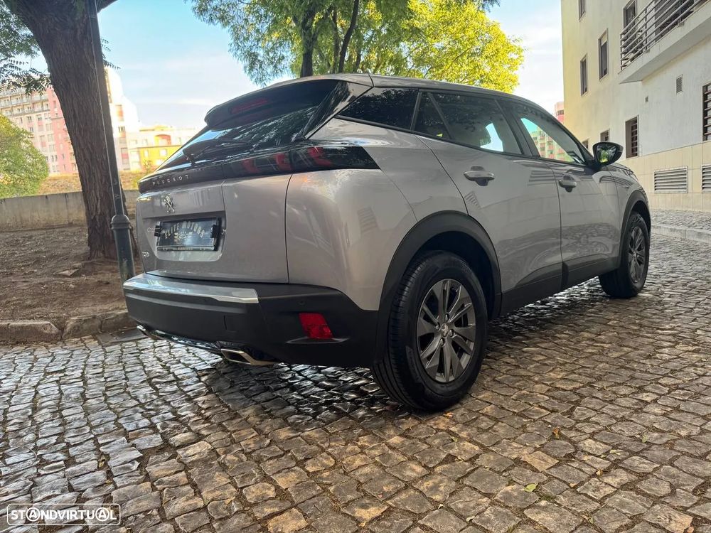 Peugeot 2008 1.2 PureTech Active EAT8 - 3