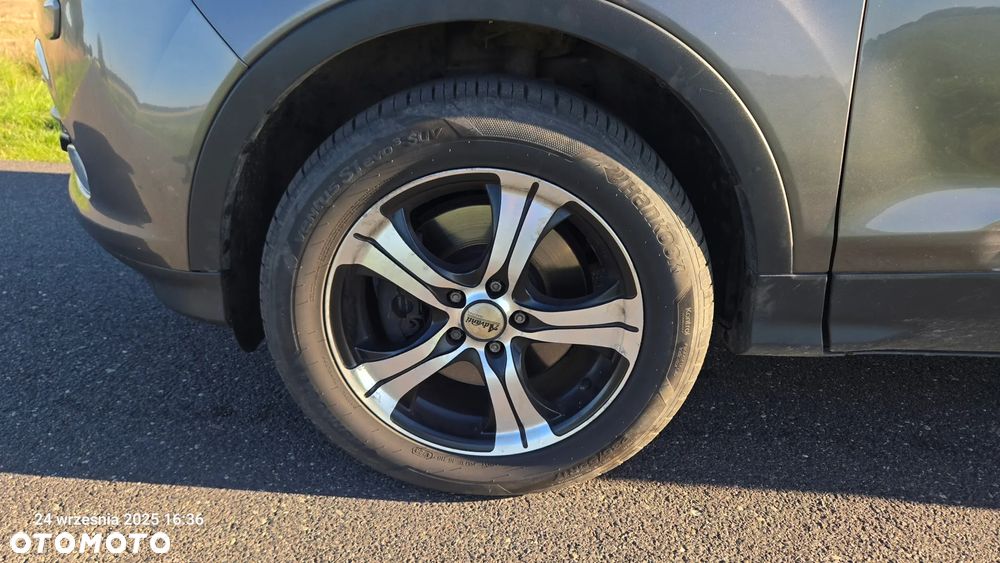 Ford Kuga - 32