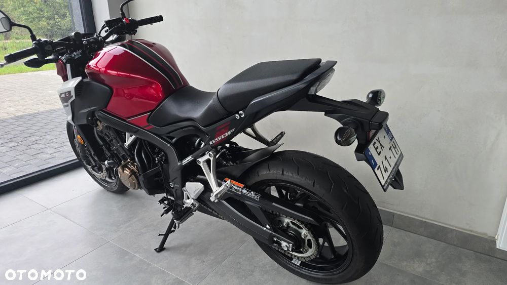 Honda CB - 19