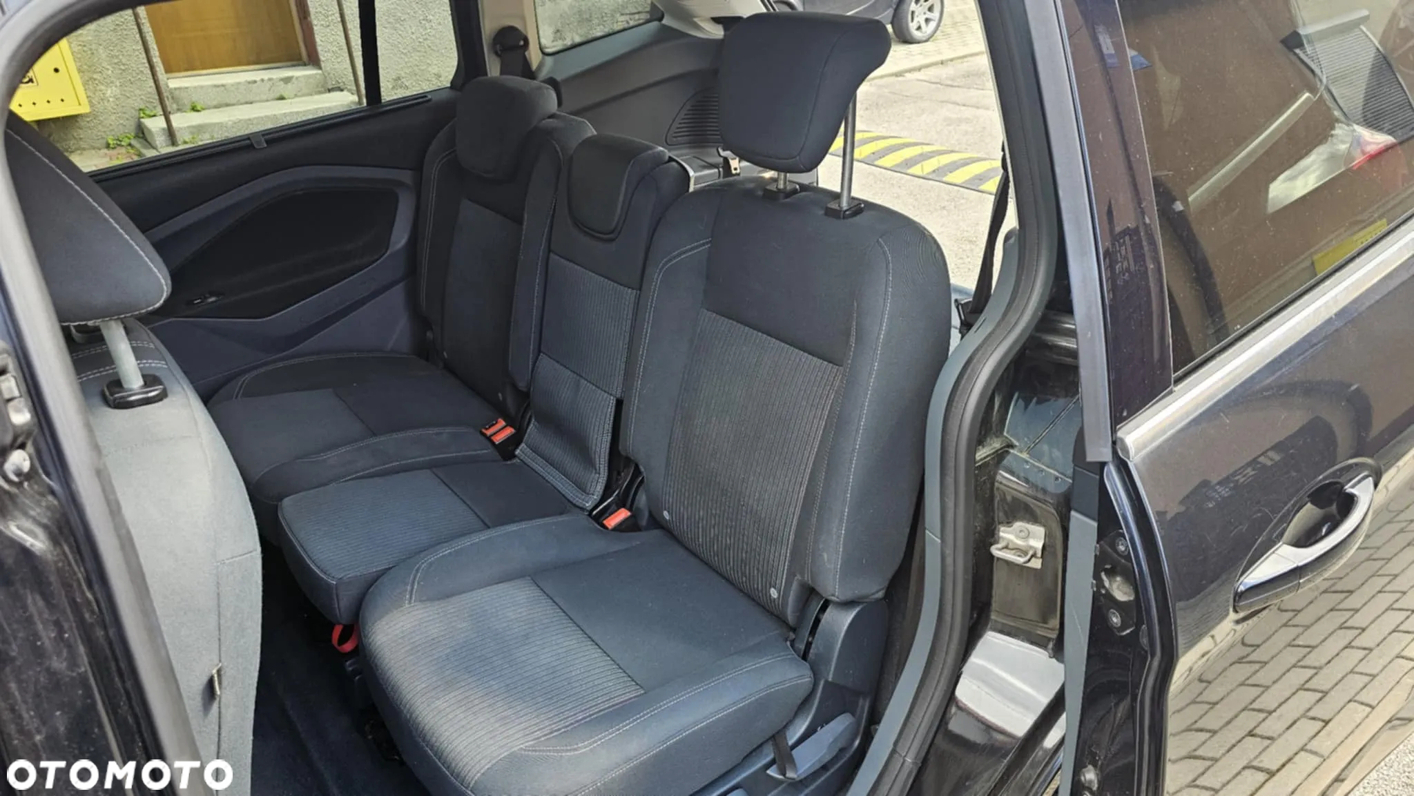 Ford Grand C-MAX - 10
