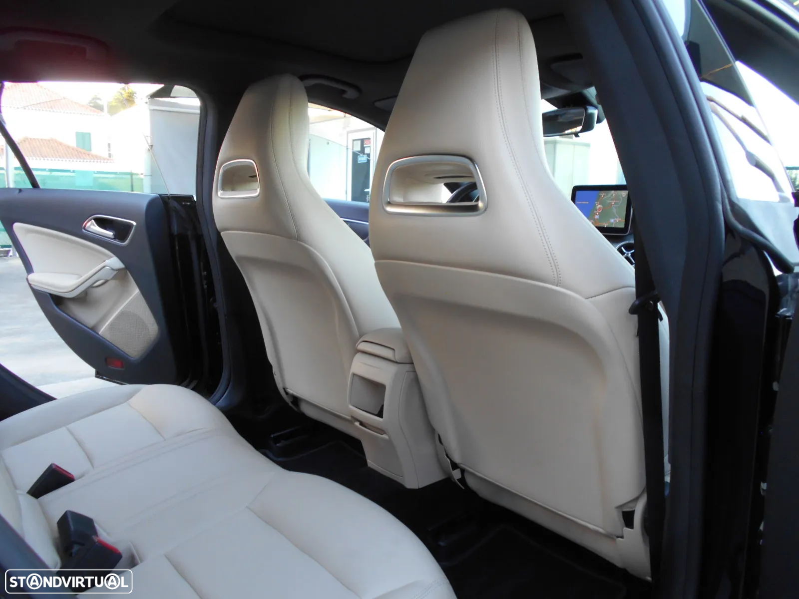 Mercedes-Benz CLA 220 d Shooting Brake AMG Line Aut. - 41