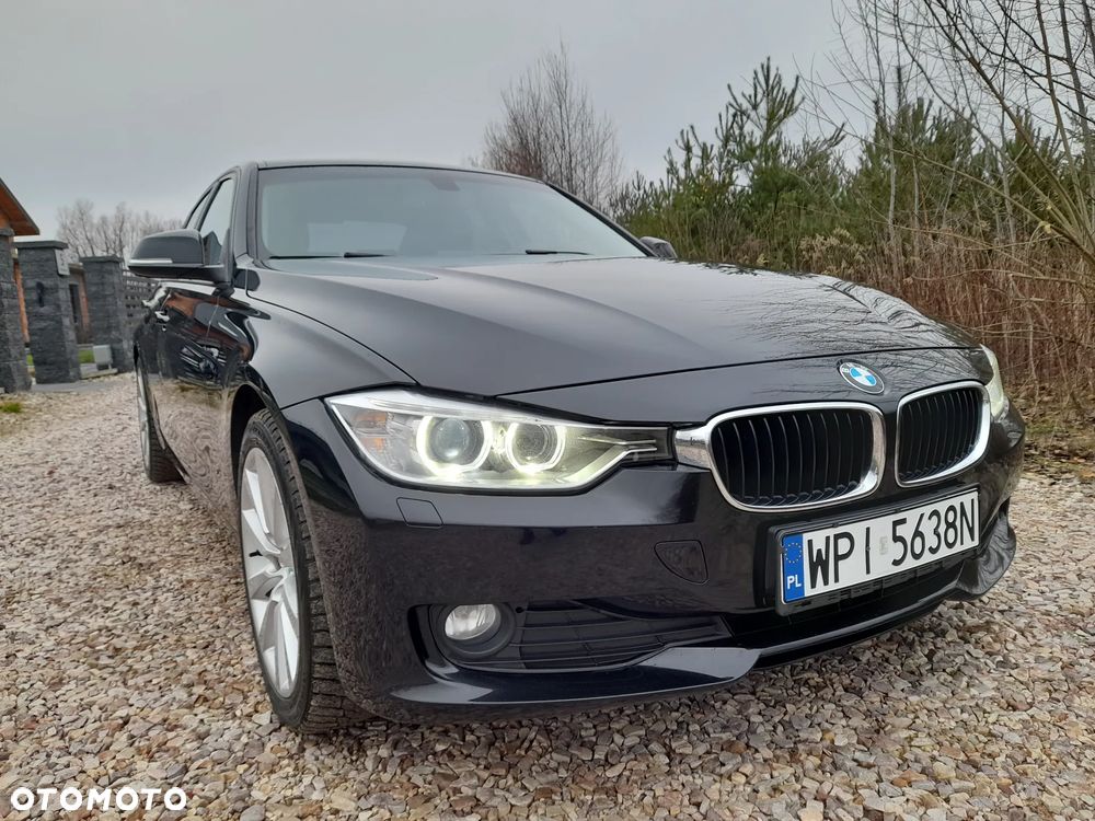 BMW Seria 3 316d Sport Line Shadow - 11