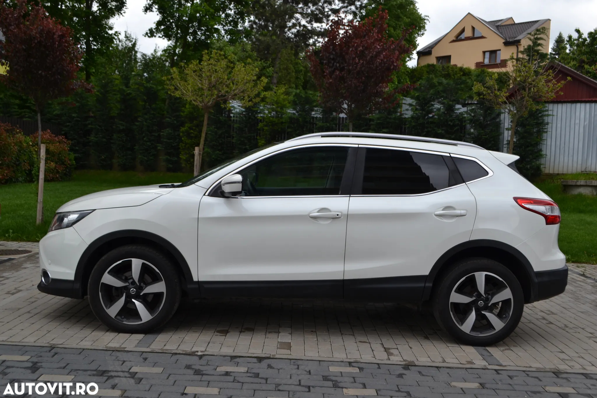 Nissan Qashqai 1.5 DCI TEKNA - 6