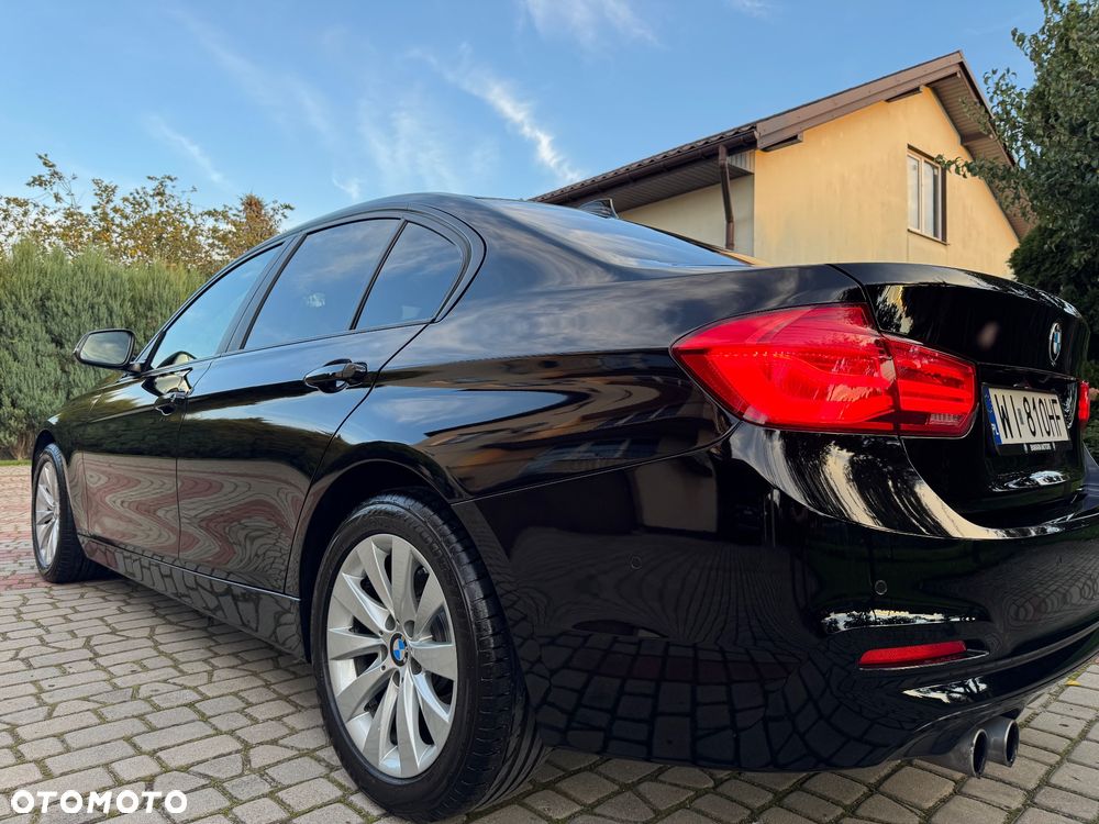 BMW Seria 3 320i GPF xDrive M Sport Shadow sport - 23