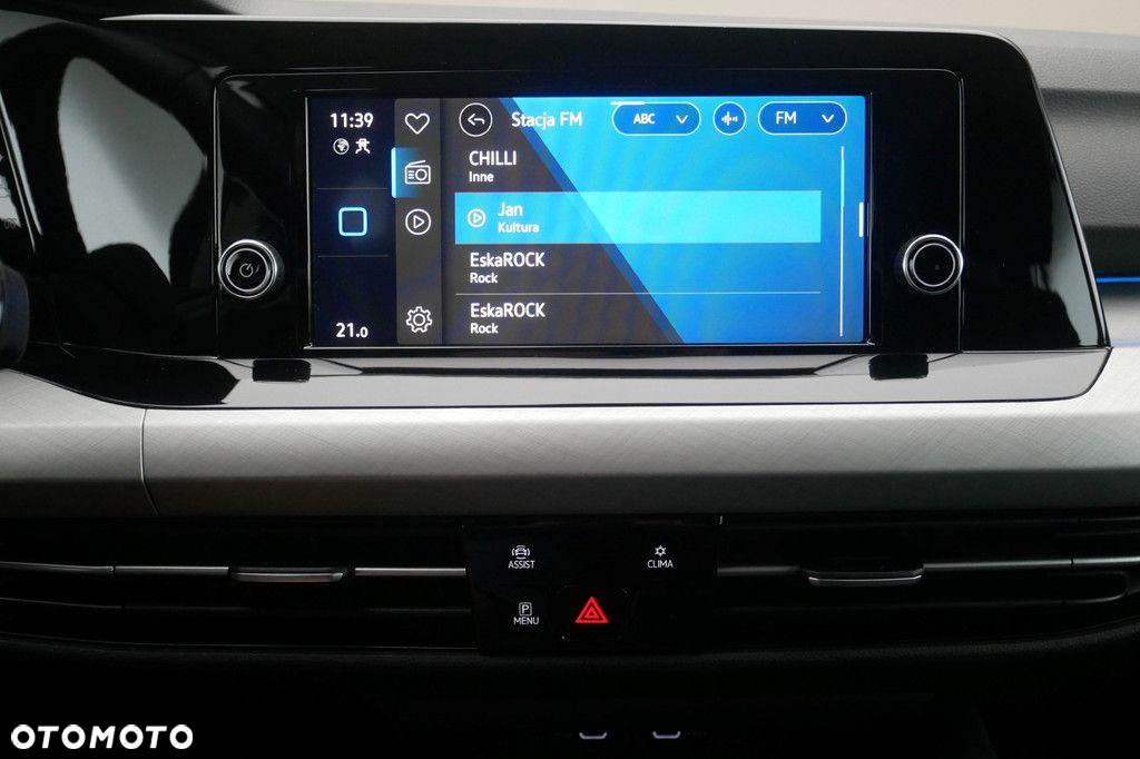 Volkswagen Golf - 10