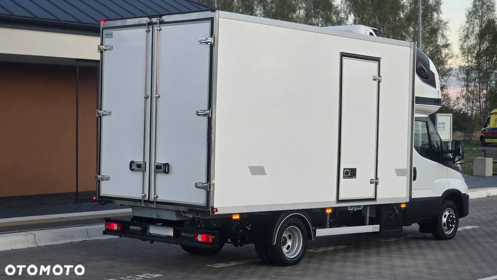Iveco ❗️❗️DAILY 3.0 180Km 50C18 JAK NOWY ❗️❗️NOWY MODEL / CHŁODNIA MROŹNIA -32 +32 / ZASILANIE 230V / PIERWSZY WŁASCICIEL  / TEMPOMAT AKTYWNY / BLIŹNIAKI / ZASILANIE 230V / GRUBA SCIANKA / ZABUDOWA DPR / AGREGAT CARRIER XARIOS 350 / WERSJA WZMOCNIONA / FULL OPCJA / SERWIS ASO / SALON POLSKA / 35C15 50C15 35C18❗❗ JAK Z SALONU - NOWY -❗❗ - 5