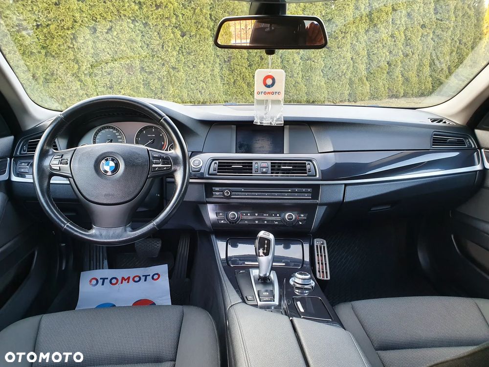 BMW Seria 5 520d Sport-Aut - 13