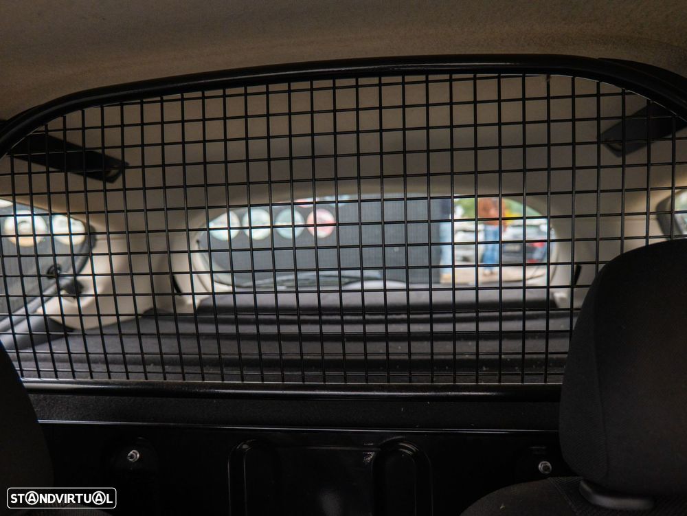 Peugeot 207 1.4 HDi Urban - 21