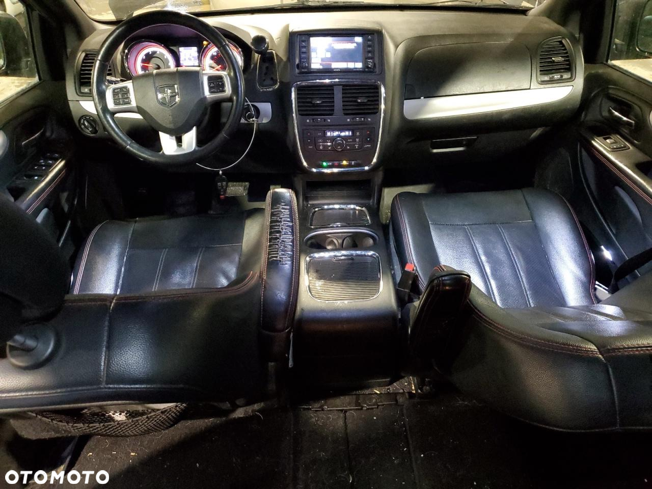 Dodge Grand Caravan 3.6 R/T - 23