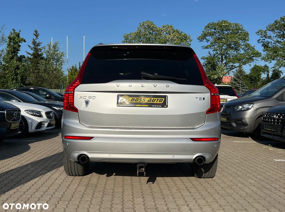 Volvo XC 90 - 8