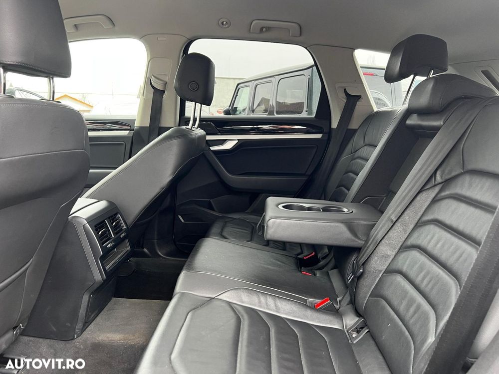 Volkswagen Touareg V6 TDI 4MOTION Style - 30