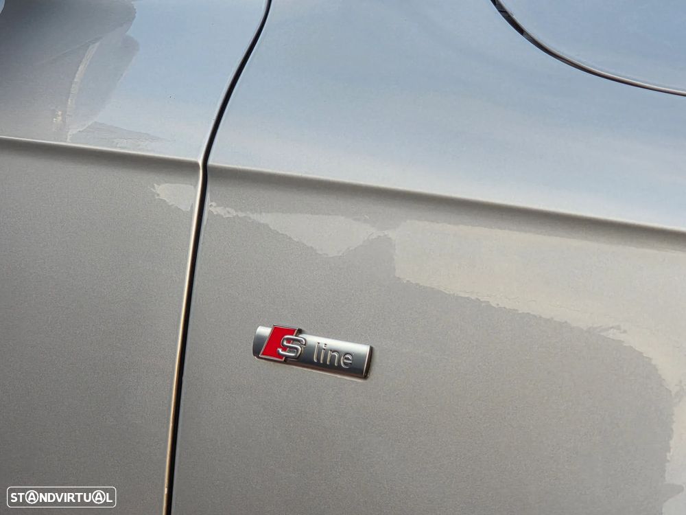 Audi A4 Avant 2.0 TDI multitronic S-line - 4