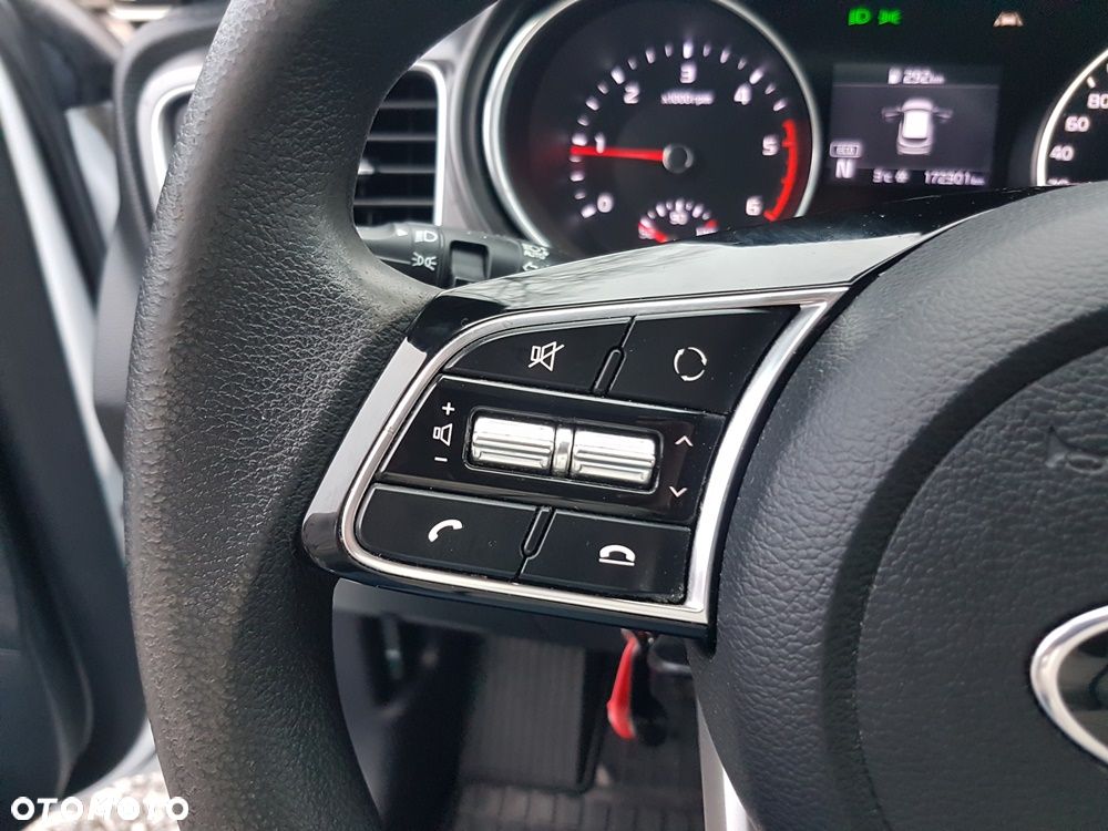 Kia Ceed 1.6 CRDi SCR M - 18