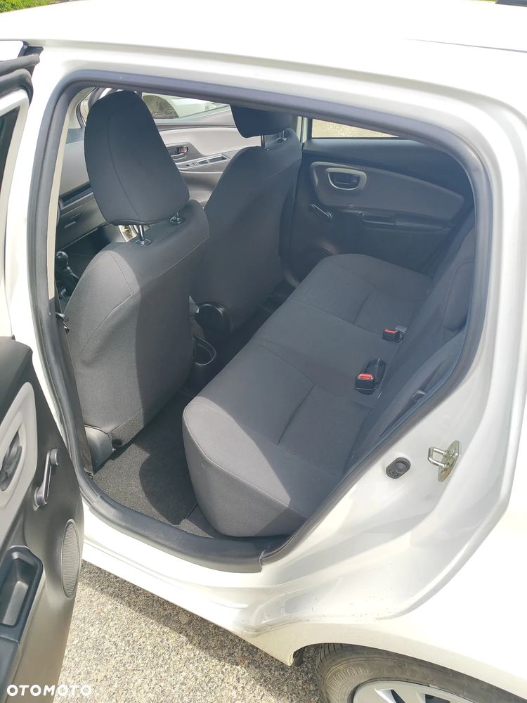 Toyota Yaris 1.5 Active - 13