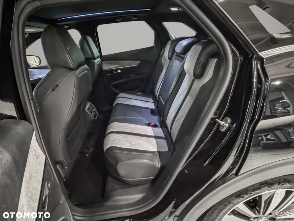 Peugeot 3008 1.6 PureTech Hybrid4 PHEV Allure Pack S&S EAT8 - 24