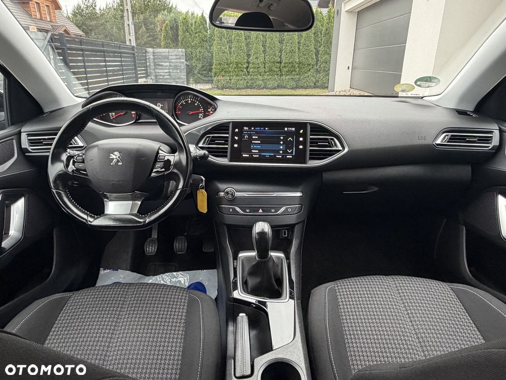 Peugeot 308 - 5