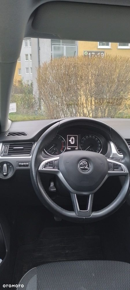 Skoda RAPID - 5