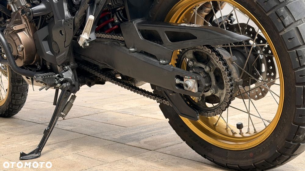 Honda CRF - 9