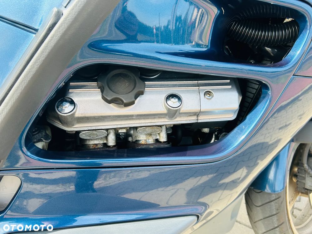 Honda ST - 9