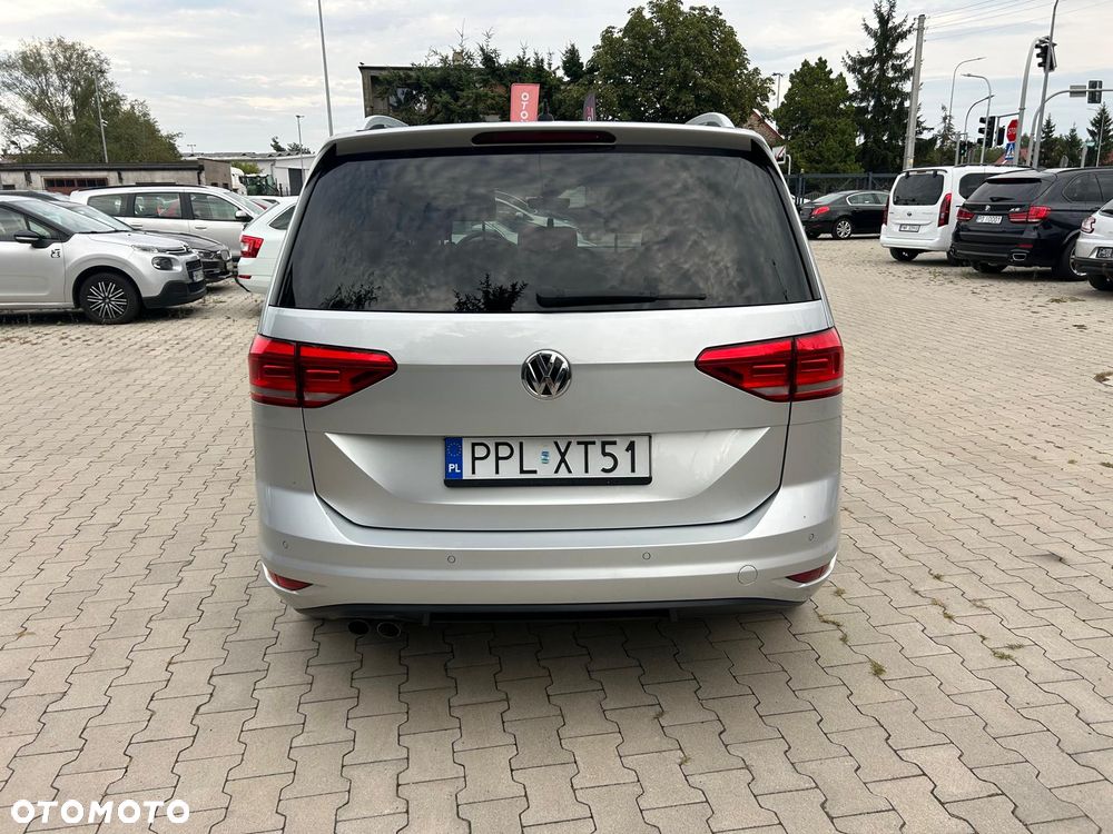 Volkswagen Touran 2.0 TDI BMT Highline DSG - 9