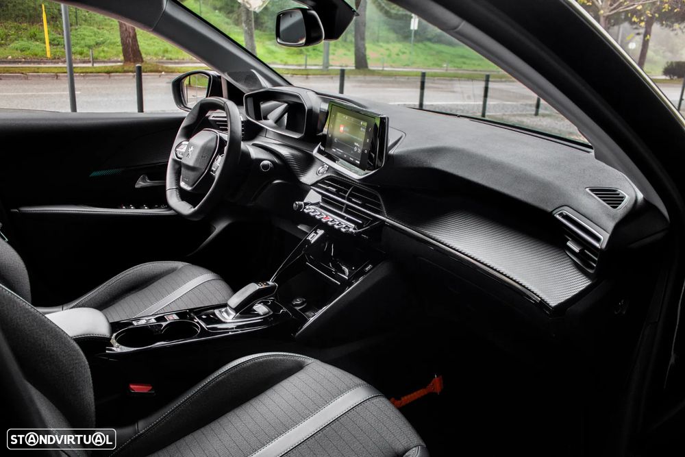 Peugeot e-208 Allure - 25