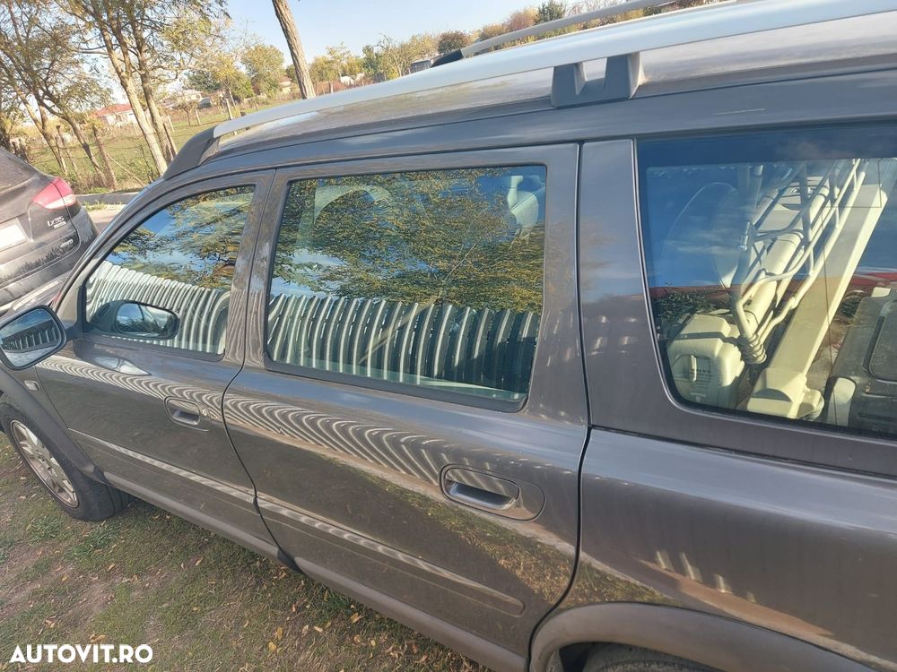 Volvo XC 70 2.4D AWD Aut. Kinetic - 7