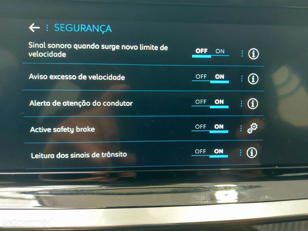 Peugeot 208 1.2 PureTech Active - 26