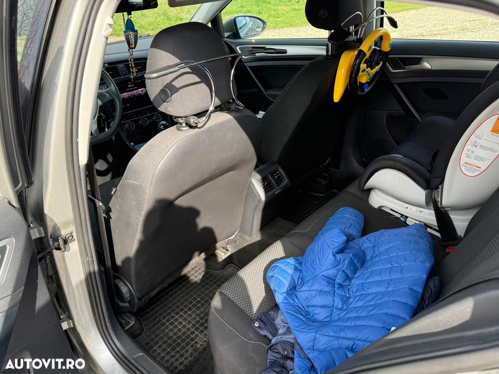 Volkswagen Golf 1.6 TDI Comfortline - 10