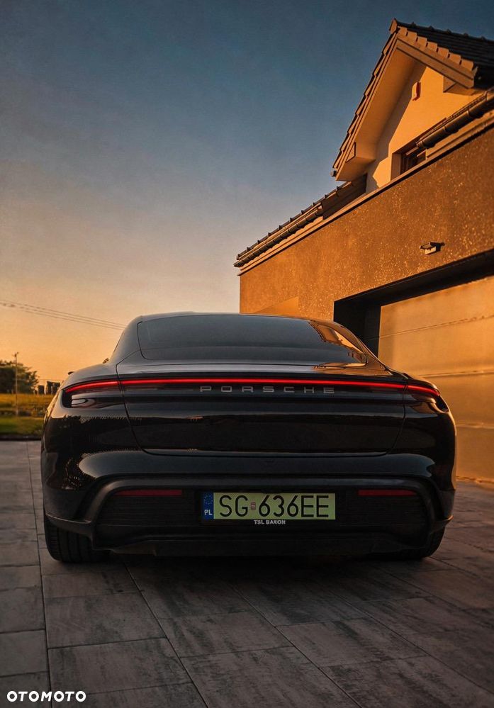 Porsche Taycan - 27