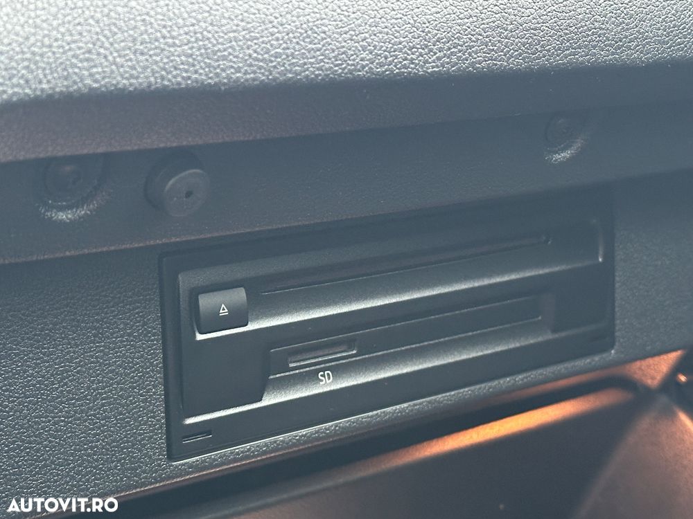 Volkswagen T-Roc - 30