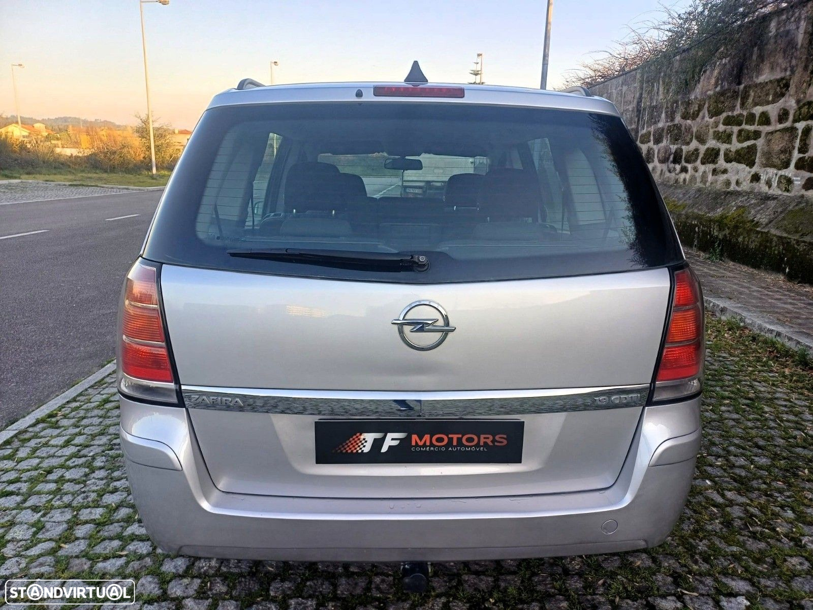 Opel Zafira 1.9 CDTi Enjoy - 5