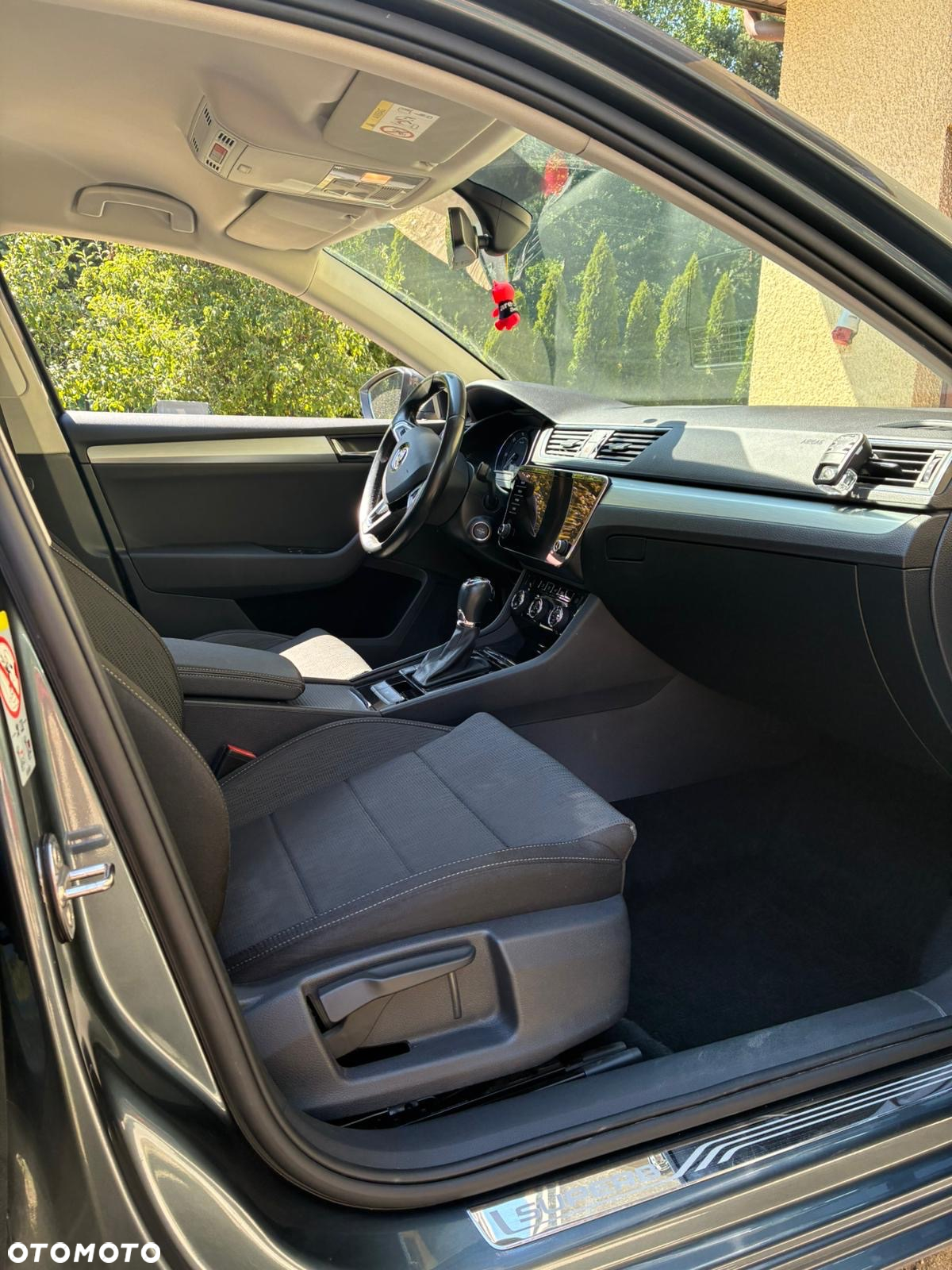 Skoda Superb 2.0 TDI Ambition DSG - 9