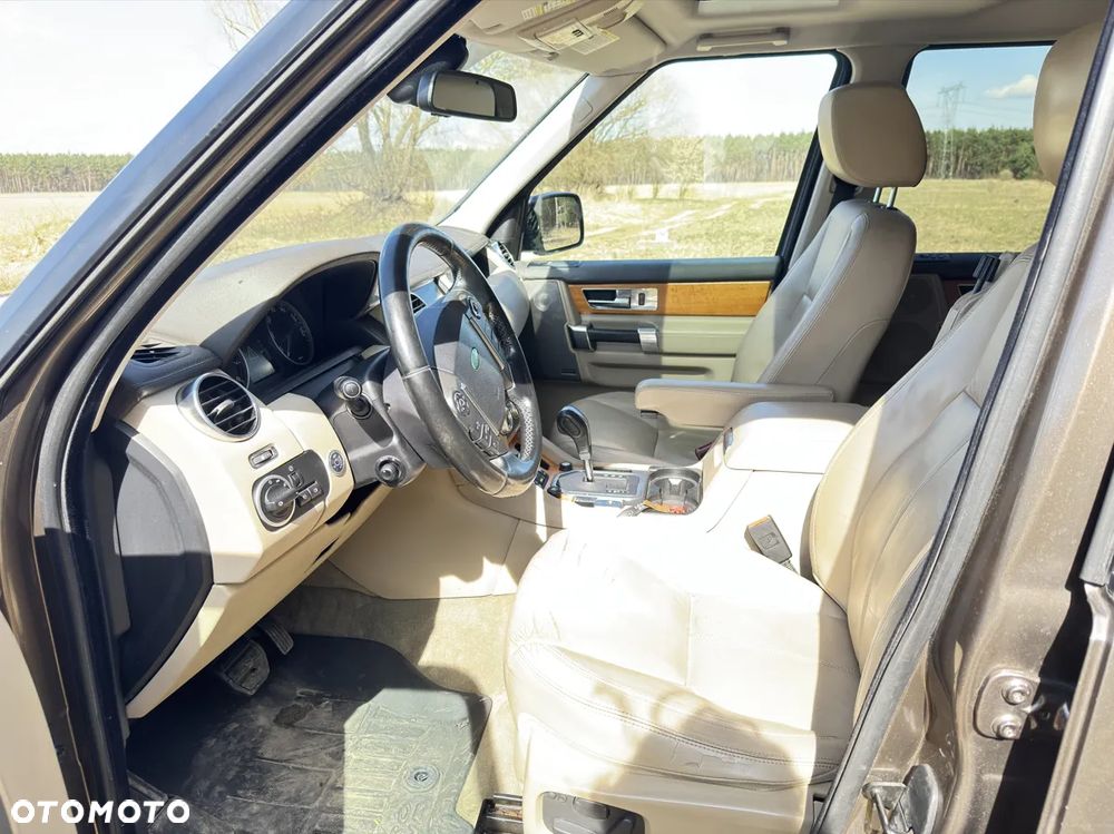 Land Rover Discovery - 4