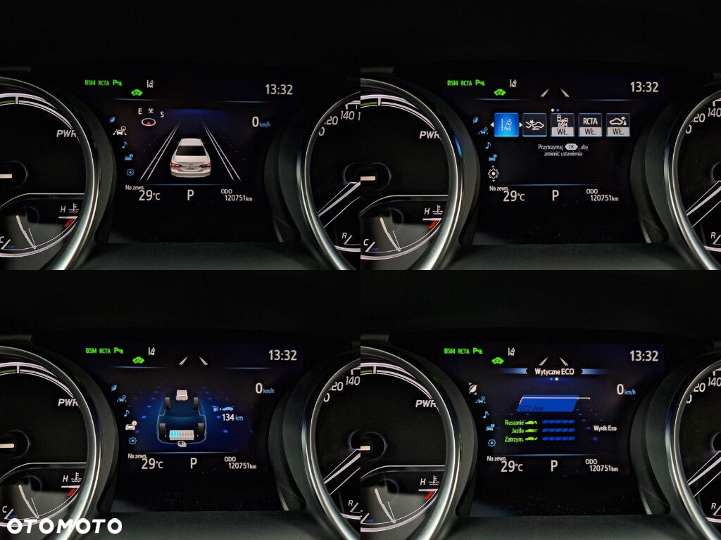 Toyota Camry 2.5 Hybrid Executive CVT - 24