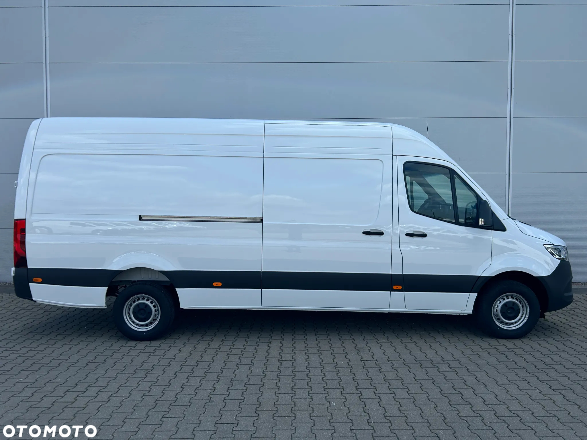 Mercedes-Benz SPRINTER 317 CDI FURGON DŁUGI - 9