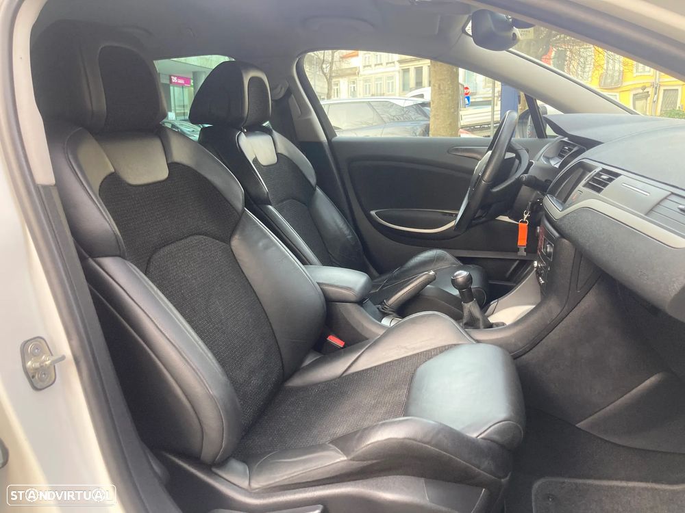 Citroën C5 Tourer 1.6 HDi Séduction - 11
