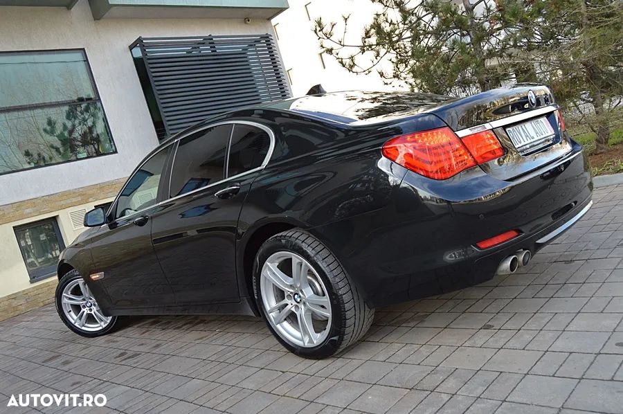 BMW Seria 7 730d - 19