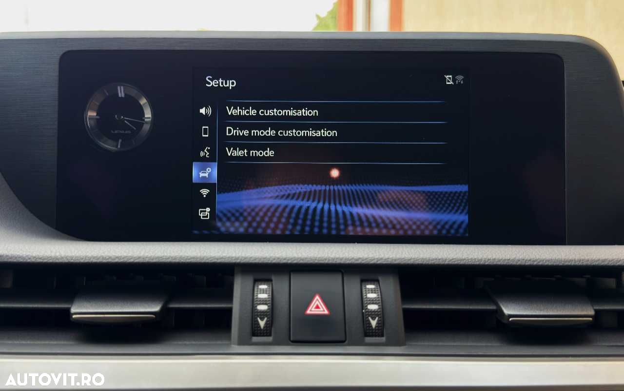 Lexus Seria ES 300h F Sport+ - 31