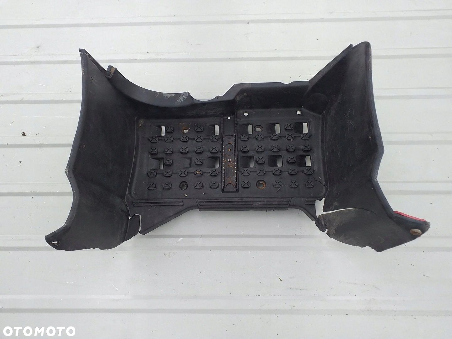 STOPIEŃ PODEST PODŁOGA YAMAHA KODIAK 400 4X4 - 2